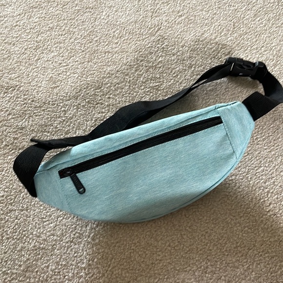 Blue and black belt bag crossbody bag - Picture 2 of 3